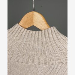 Striksweater med krave